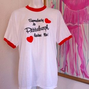 Vintage Somebody Loves Me N Pittsburgh T-shirt